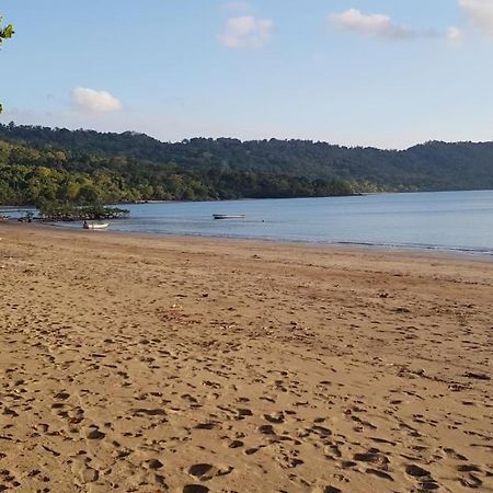 Joli F3 A Une Minute De La Plage Boueni Exterior foto